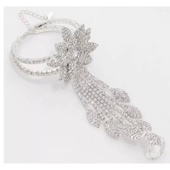 Rhinestone clear hand chain silver bracelet $ ring set bridal bracelet with ring - Picture 3 of 6